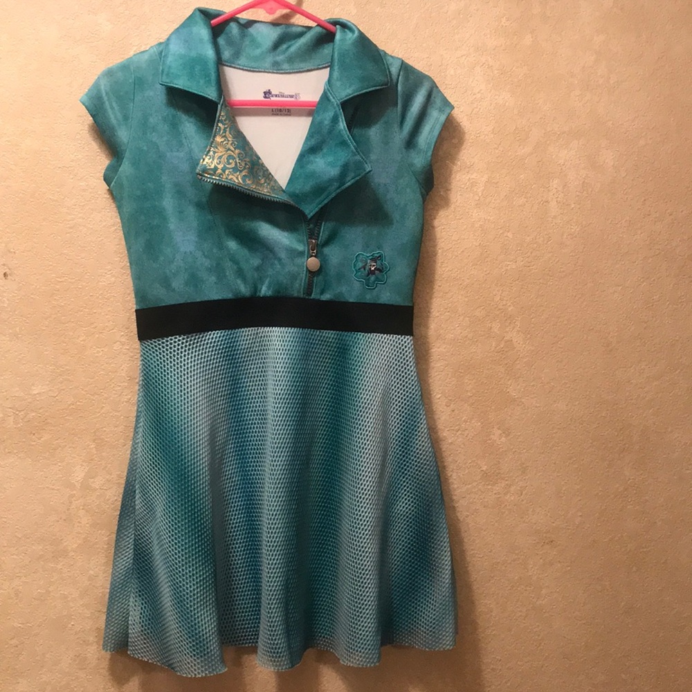Super cute teal Descendants 3 dress